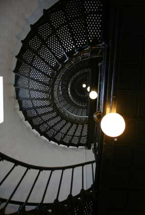 Victorian staircase - Wonderful view up the staircase 